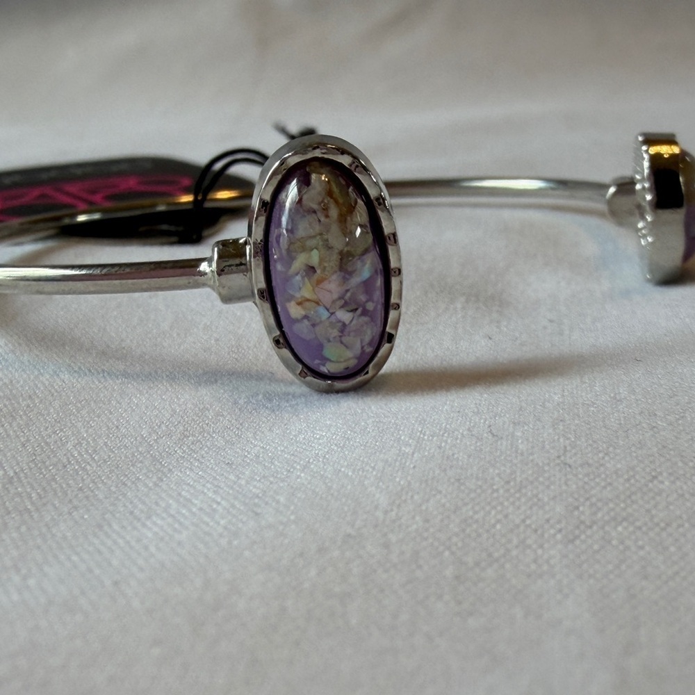 Paparazzi Lavender and Silver Bracelet - Picture 3 of 5